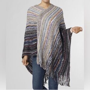 NWT Coco + Carmen Chunky Chevela Ombre Stripe Fringe Textured Poncho